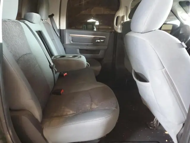 2015 RAM 1500 SLT  