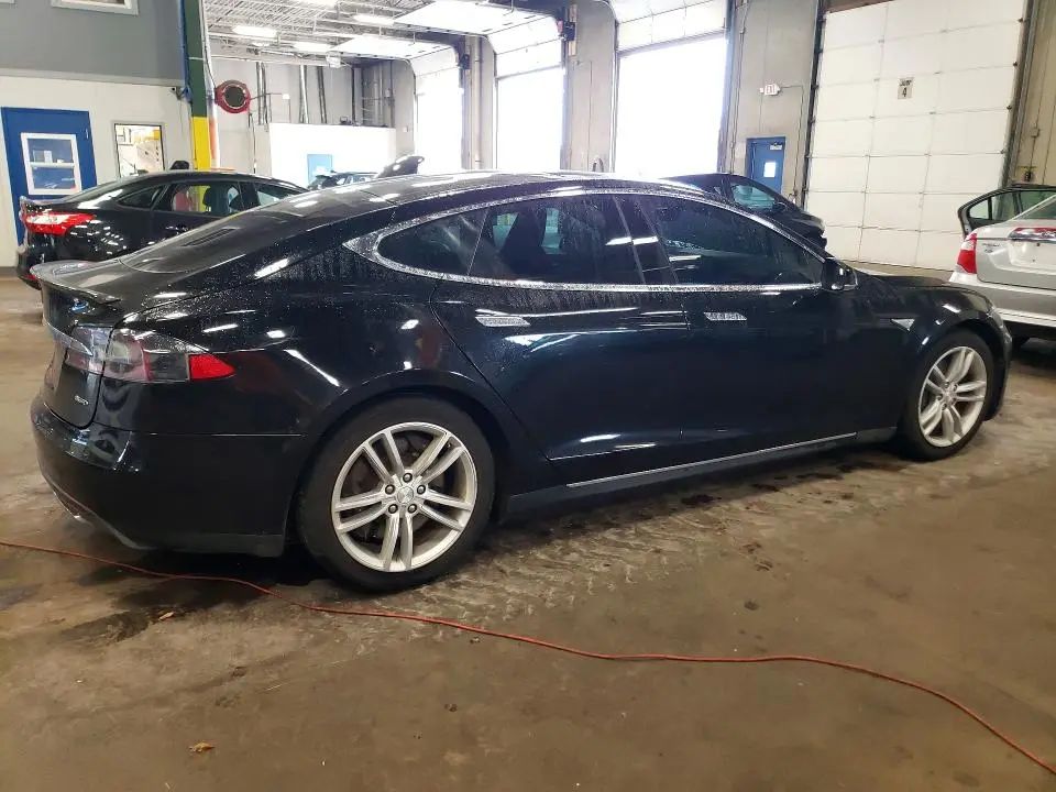 2015 TESLA MODEL S 85D  
