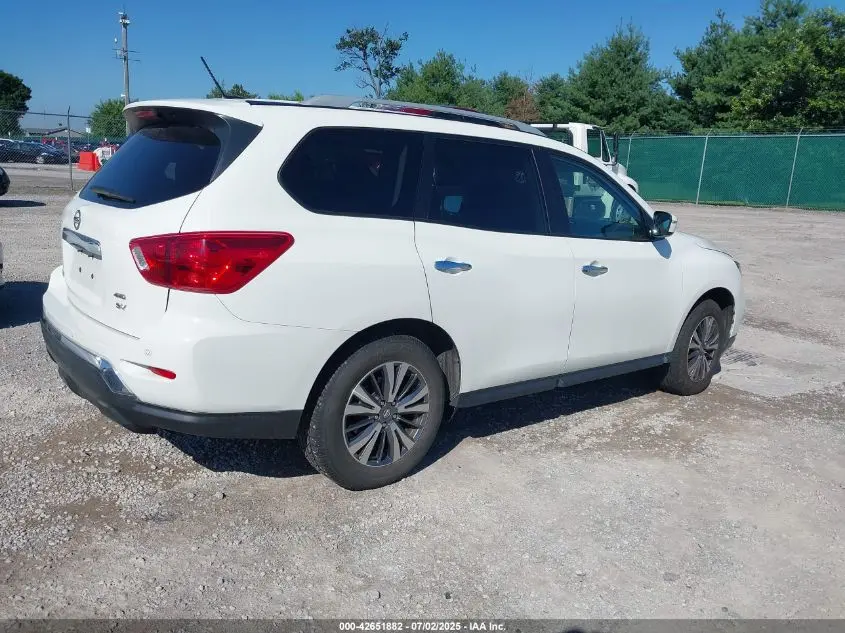 2018 NISSAN PATHFINDER SV
