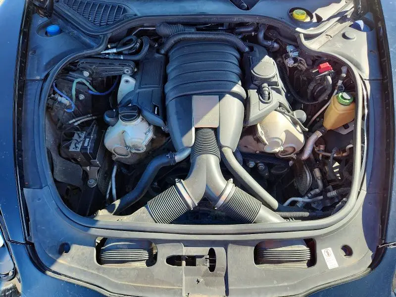 2016 PORSCHE PANAMERA 2  