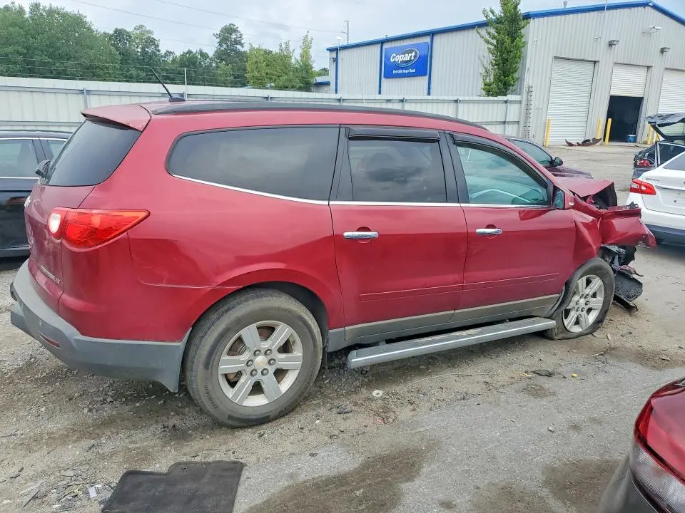 2011 CHEVROLET TRAVERSE LT  