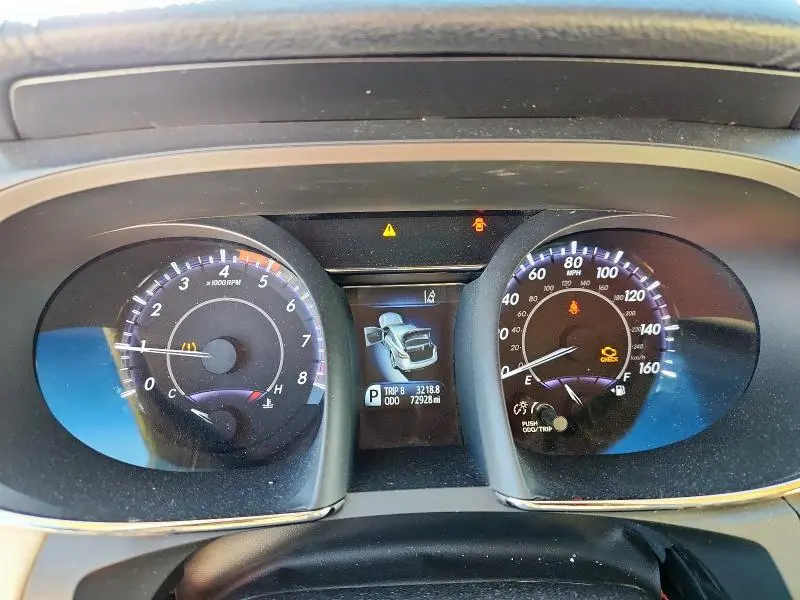 2016 TOYOTA AVALON XLE  