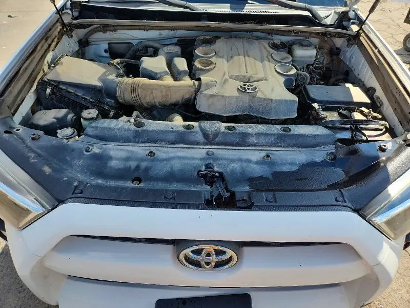 2015 TOYOTA 4RUNNER SR5  