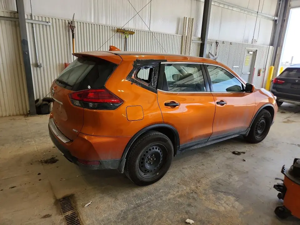 2017 NISSAN ROGUE S  