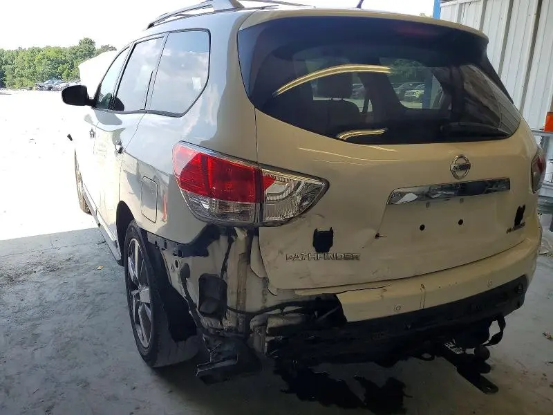 2013 NISSAN PATHFINDER S  