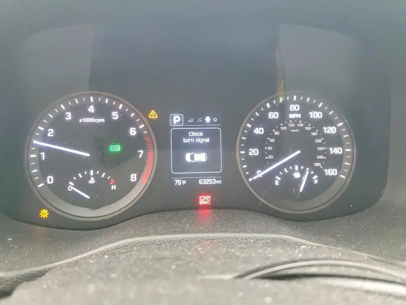 2017 HYUNDAI TUCSON SE  