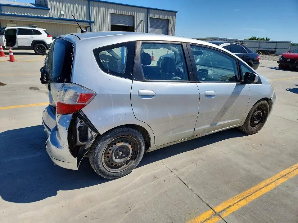 2012 HONDA FIT   