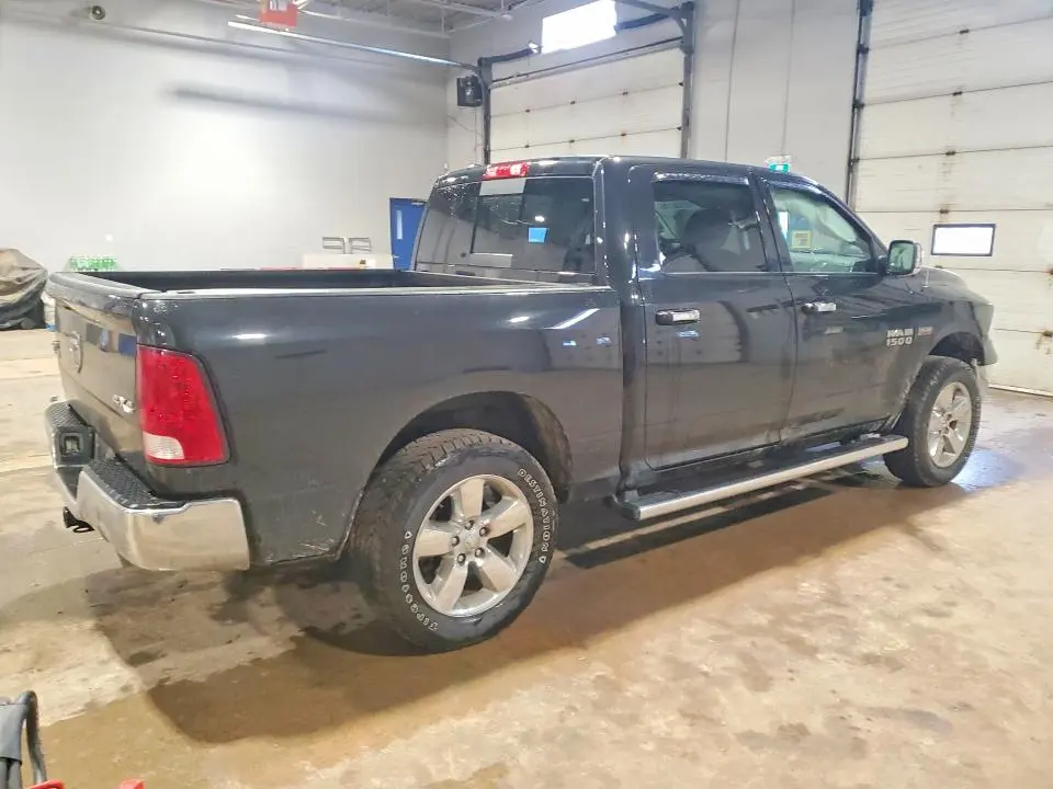 2017 RAM 1500 SLT  