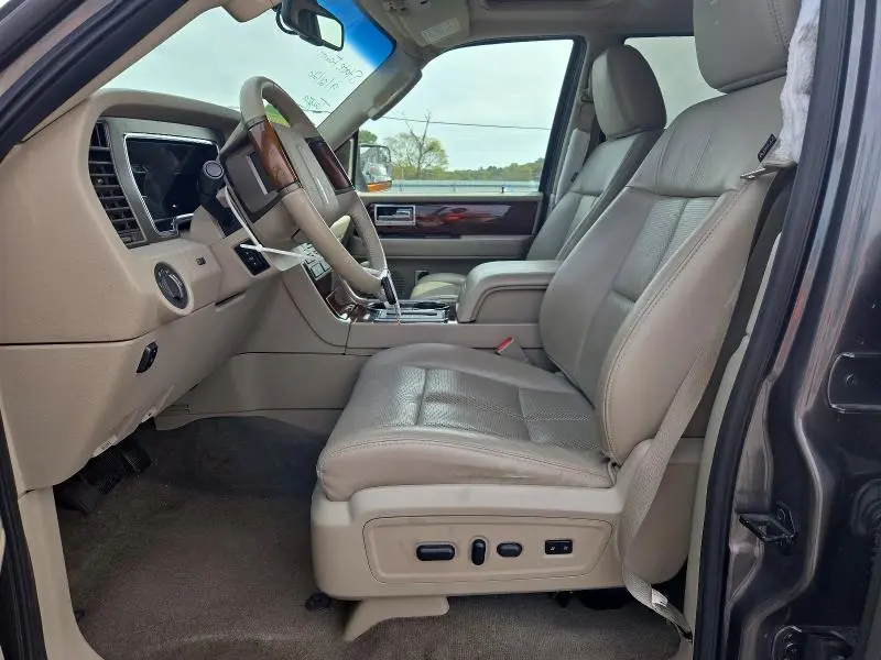 2012 LINCOLN NAVIGATOR   