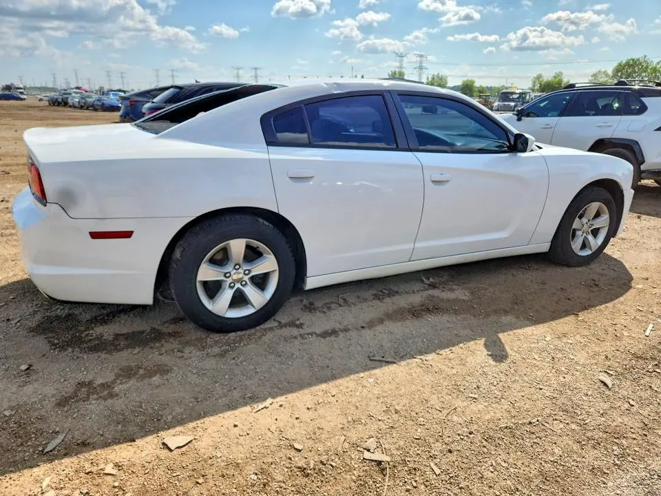 2014 DODGE CHARGER SE  