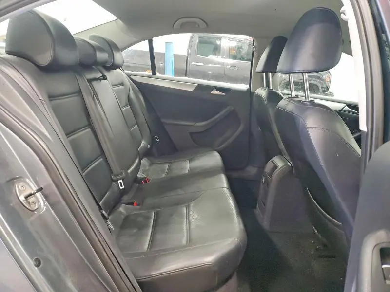 2014 VOLKSWAGEN JETTA SE  