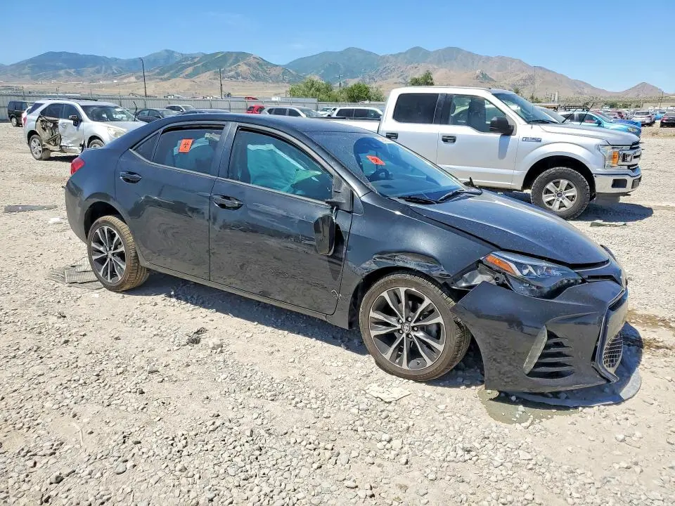 2017 TOYOTA COROLLA SE  