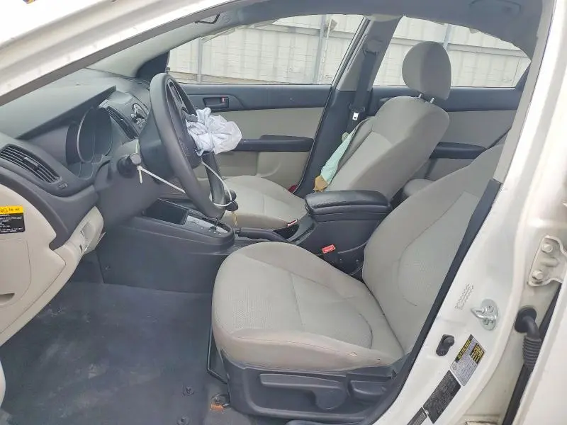 2010 KIA FORTE