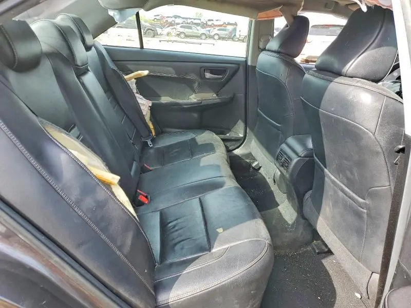 2015 TOYOTA CAMRY XLE  
