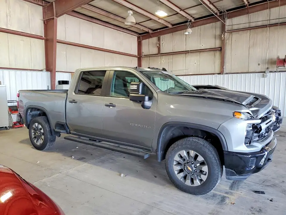 2024 CHEVROLET SILVERADO K2500 CUSTOM  