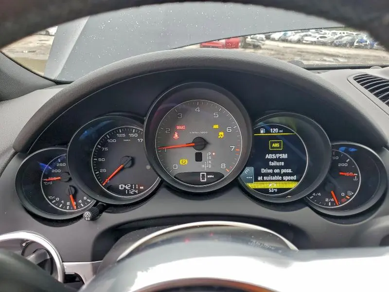 2017 PORSCHE CAYENNE S  