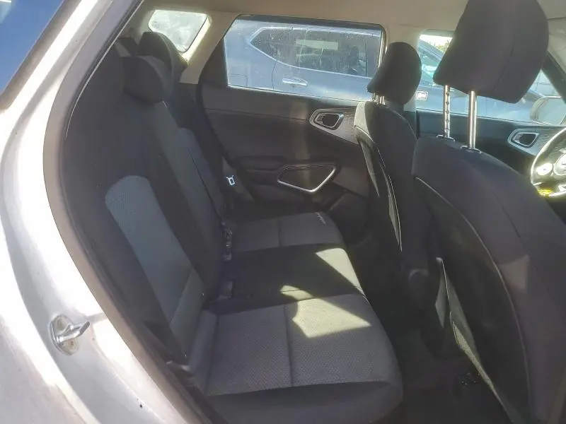 2020 KIA SOUL LX  