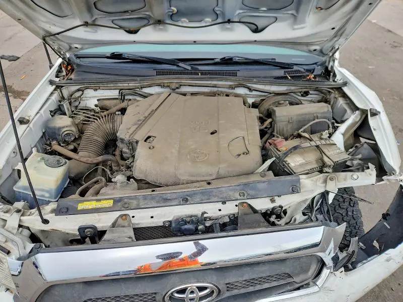 2014 TOYOTA TACOMA V6  