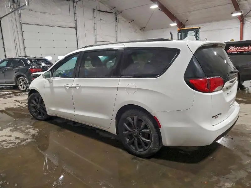2019 CHRYSLER PACIFICA TOURING L  