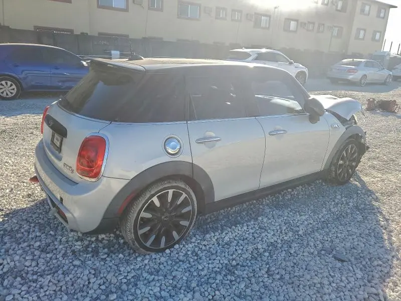 2015 MINI COOPER S  