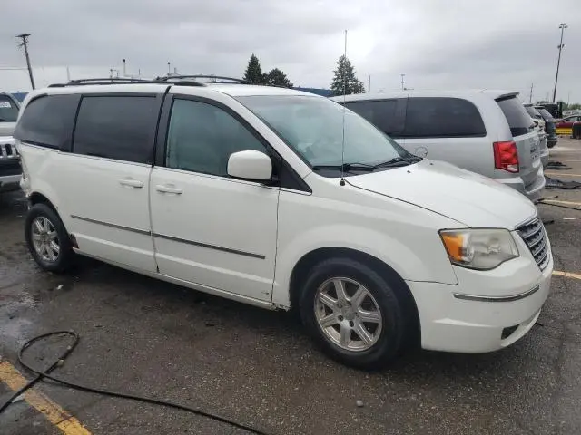 2010 CHRYSLER TOWN & COUNTRY TOURING  