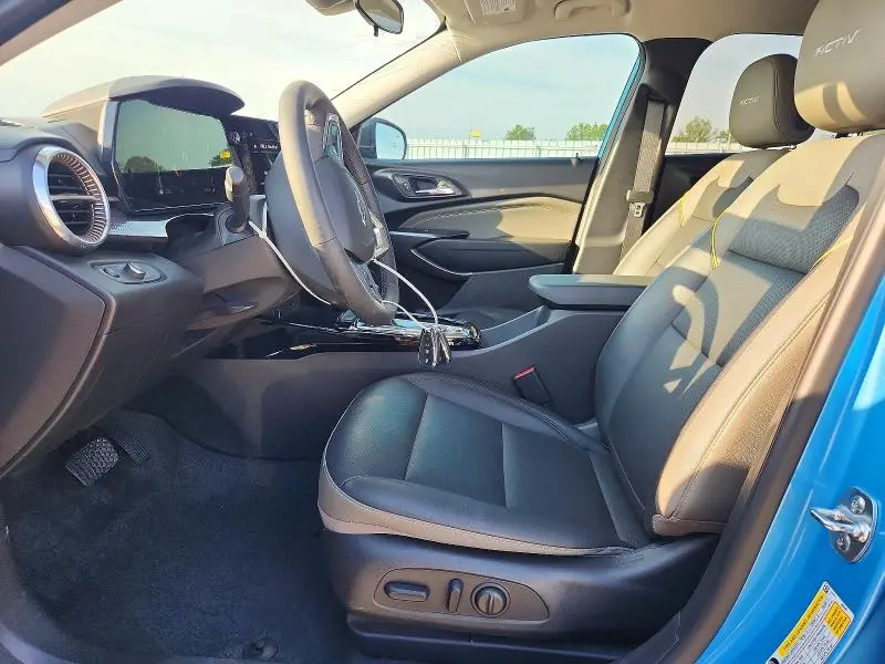 2025 CHEVROLET TRAX ACTIV  
