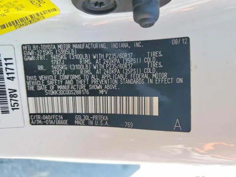 2013 TOYOTA SIENNA LE  