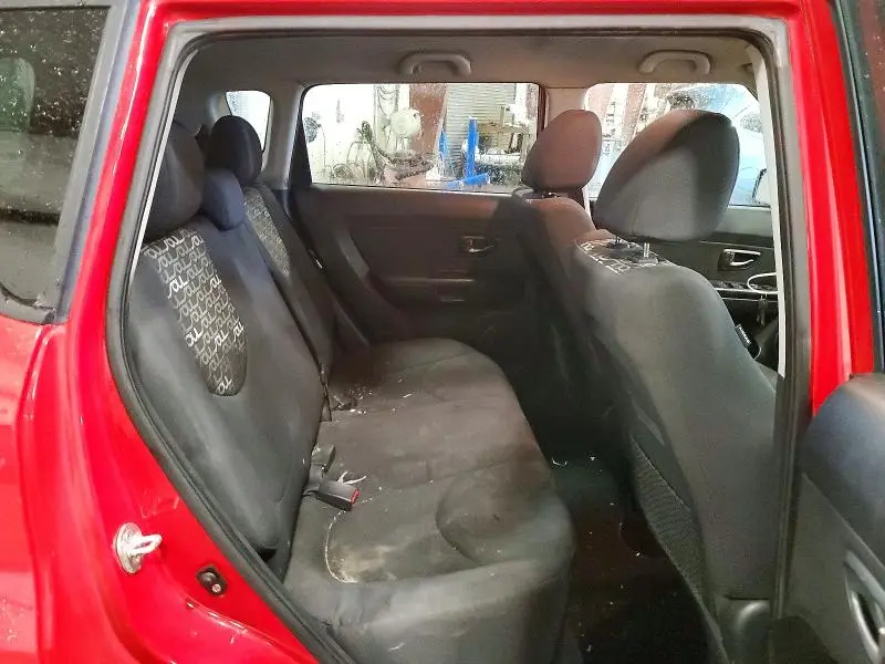 2011 KIA SOUL +  