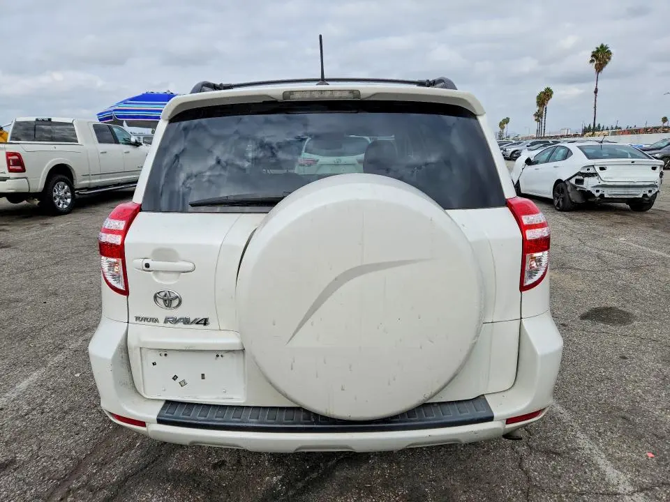 2010 TOYOTA RAV4 LIMITED  