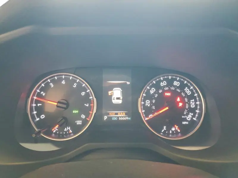 2019 TOYOTA RAV4 XLE  