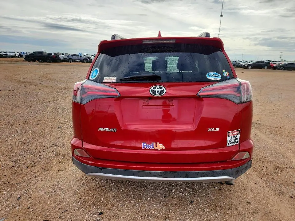 2017 TOYOTA RAV4 XLE  