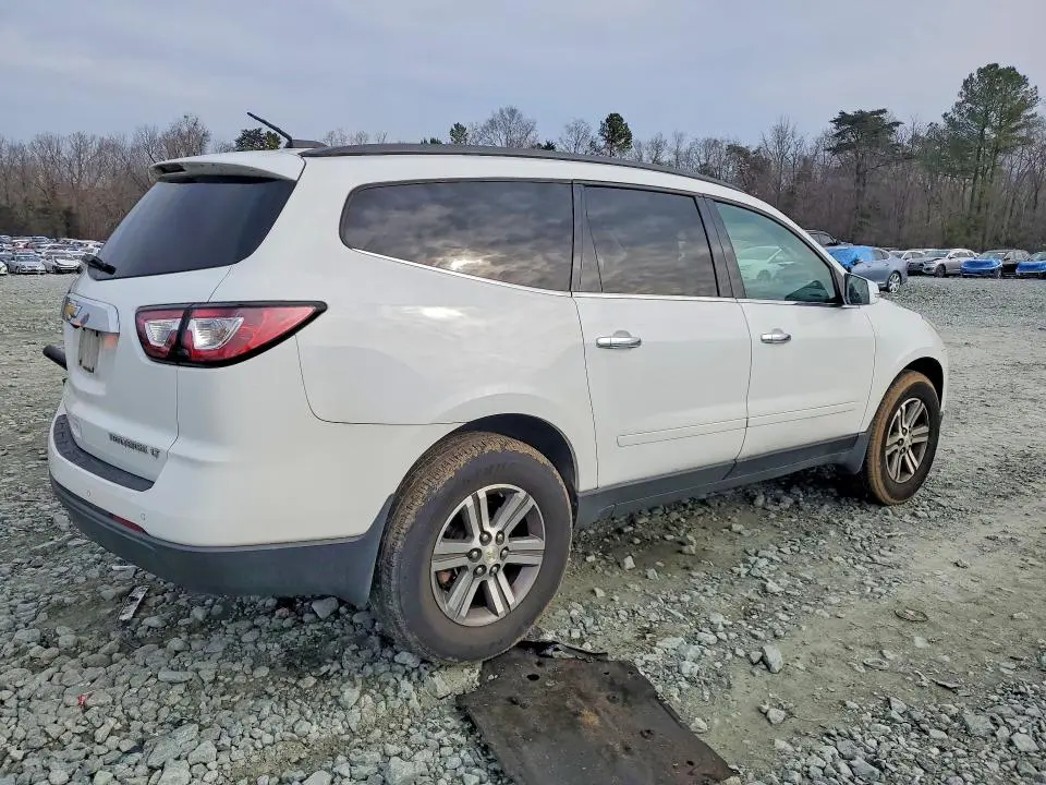 2016 CHEVROLET TRAVERSE LT  