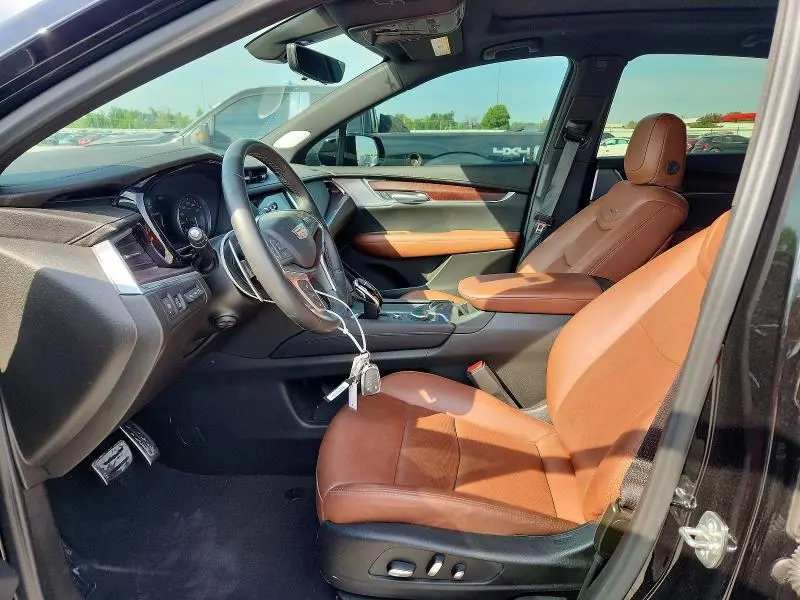 2025 CADILLAC XT5 SPORT  