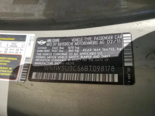 2011 MINI COOPER   