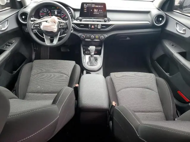 2024 KIA FORTE LX  