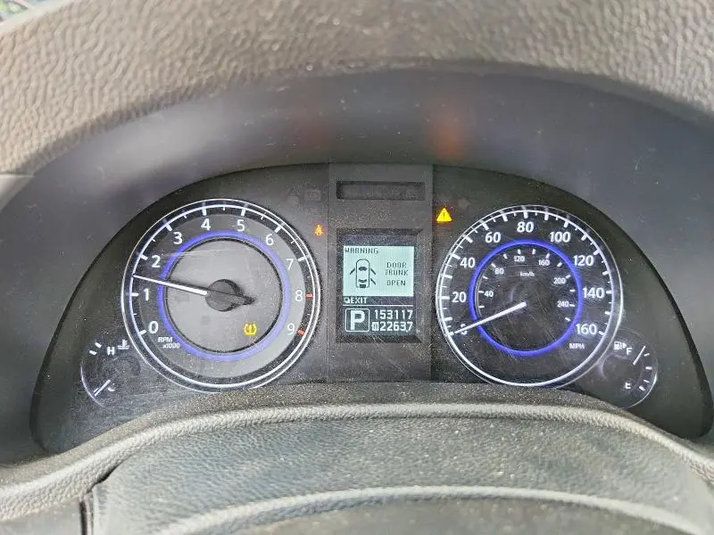 2010 INFINITI G37   