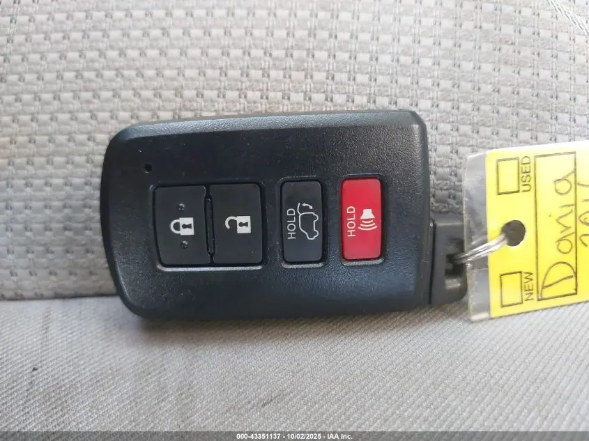 2016 TOYOTA RAV4 HYBRID XLE