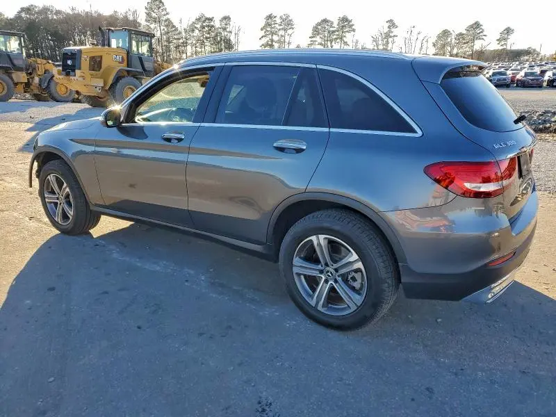 2019 MERCEDES-BENZ GLC 300  