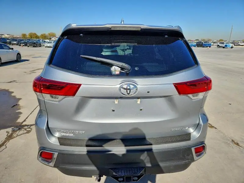 2019 TOYOTA HIGHLANDER LIMITED  