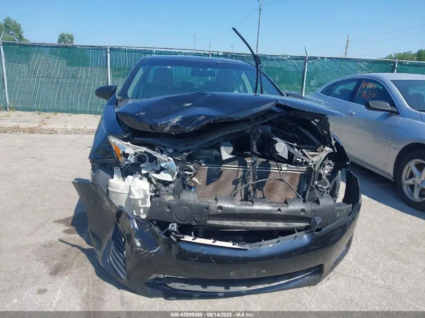2014 TOYOTA CAMRY LE