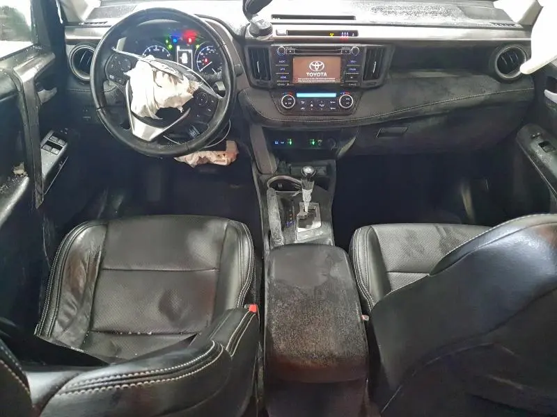 2017 TOYOTA RAV4 XLE  