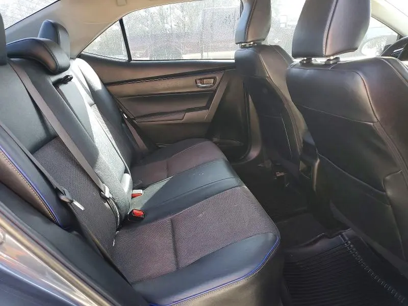 2018 TOYOTA COROLLA SE  