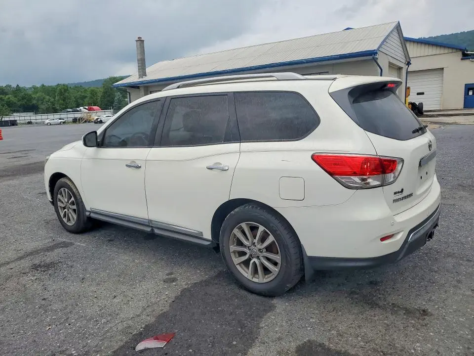 2014 NISSAN PATHFINDER SL  