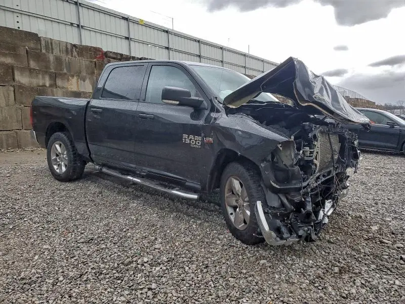 2019 RAM 1500 CLASSIC SLT  