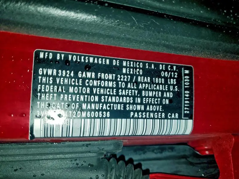 2013 VOLKSWAGEN BEETLE   