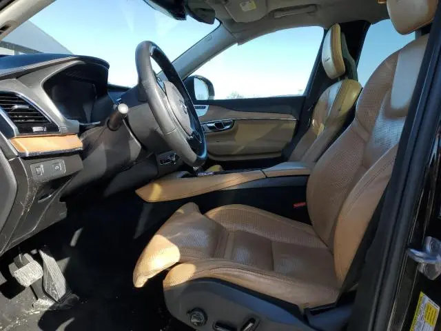 2016 VOLVO XC90 T6