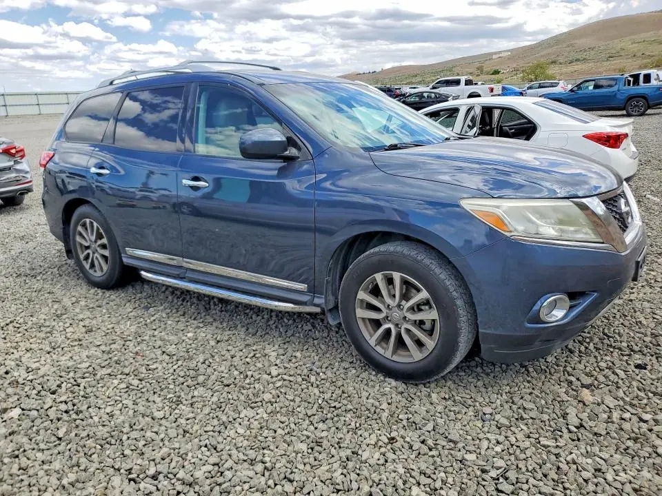 2014 NISSAN PATHFINDER SL  