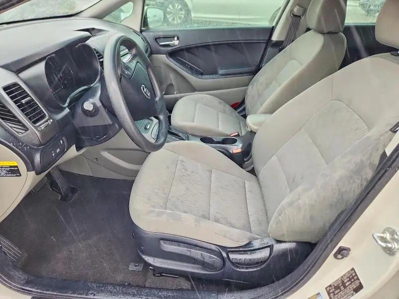 2015 KIA FORTE LX  