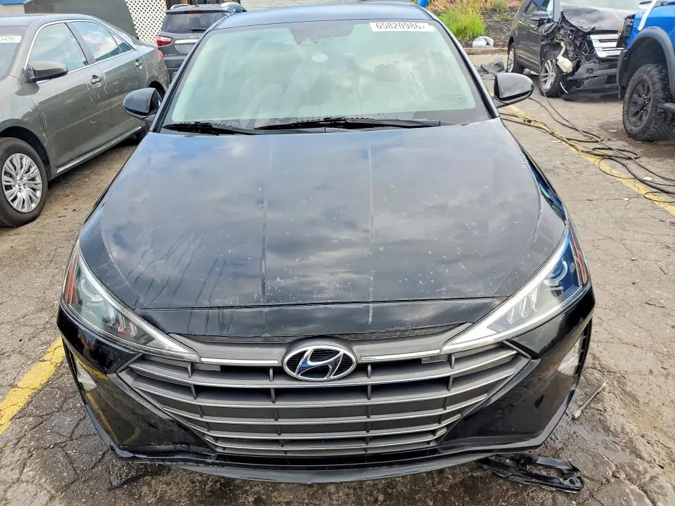2020 HYUNDAI ELANTRA SEL  