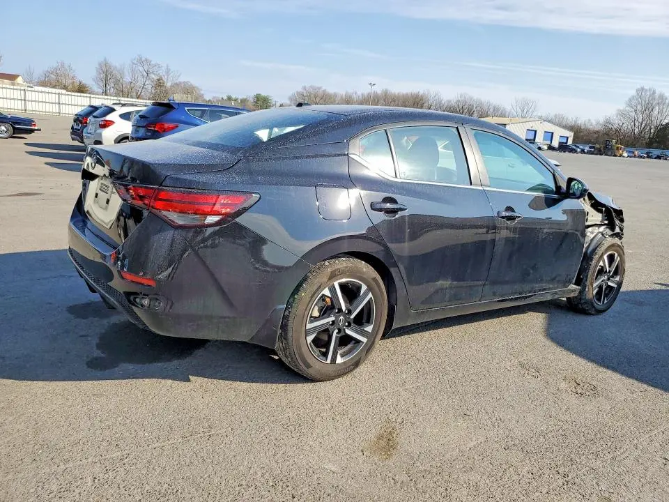 2025 NISSAN SENTRA SV  